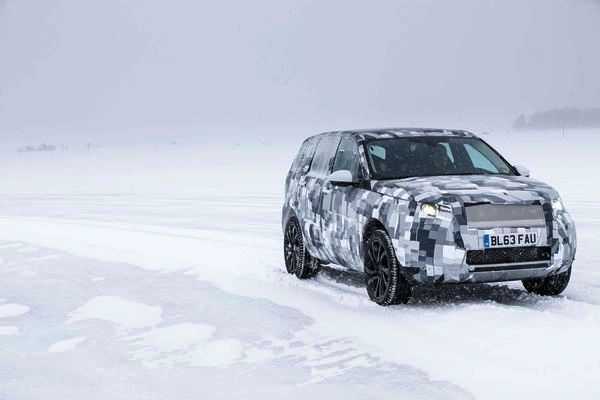 prototipo land rover discovery sport - vigin galactic